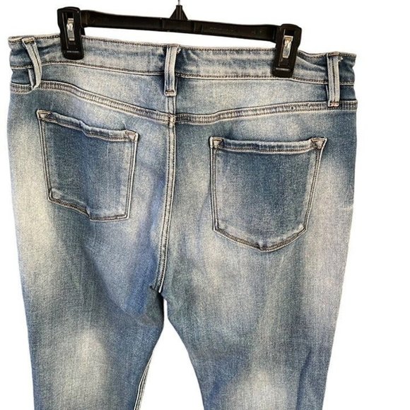 Kancan Women's Size 33 Distressed Raw Hem Roll Cuff Straight Leg Jeans - Picture 4 of 9